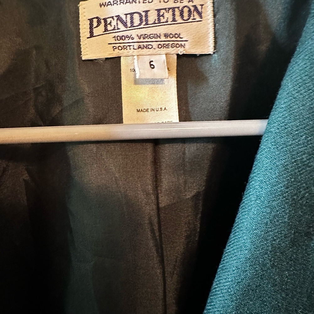 Pendleton Blazer - image 3